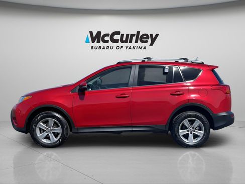 Used 2015 Toyota RAV4 XLE AWD/4WD image 2