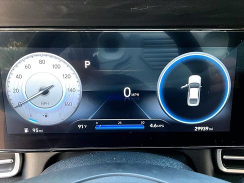 Used 2023 Hyundai Elantra SEL w/ Convenience Package FWD image 12