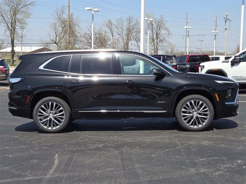 New 2025 Buick Enclave Avenir w/ Super Cruise Package image 2