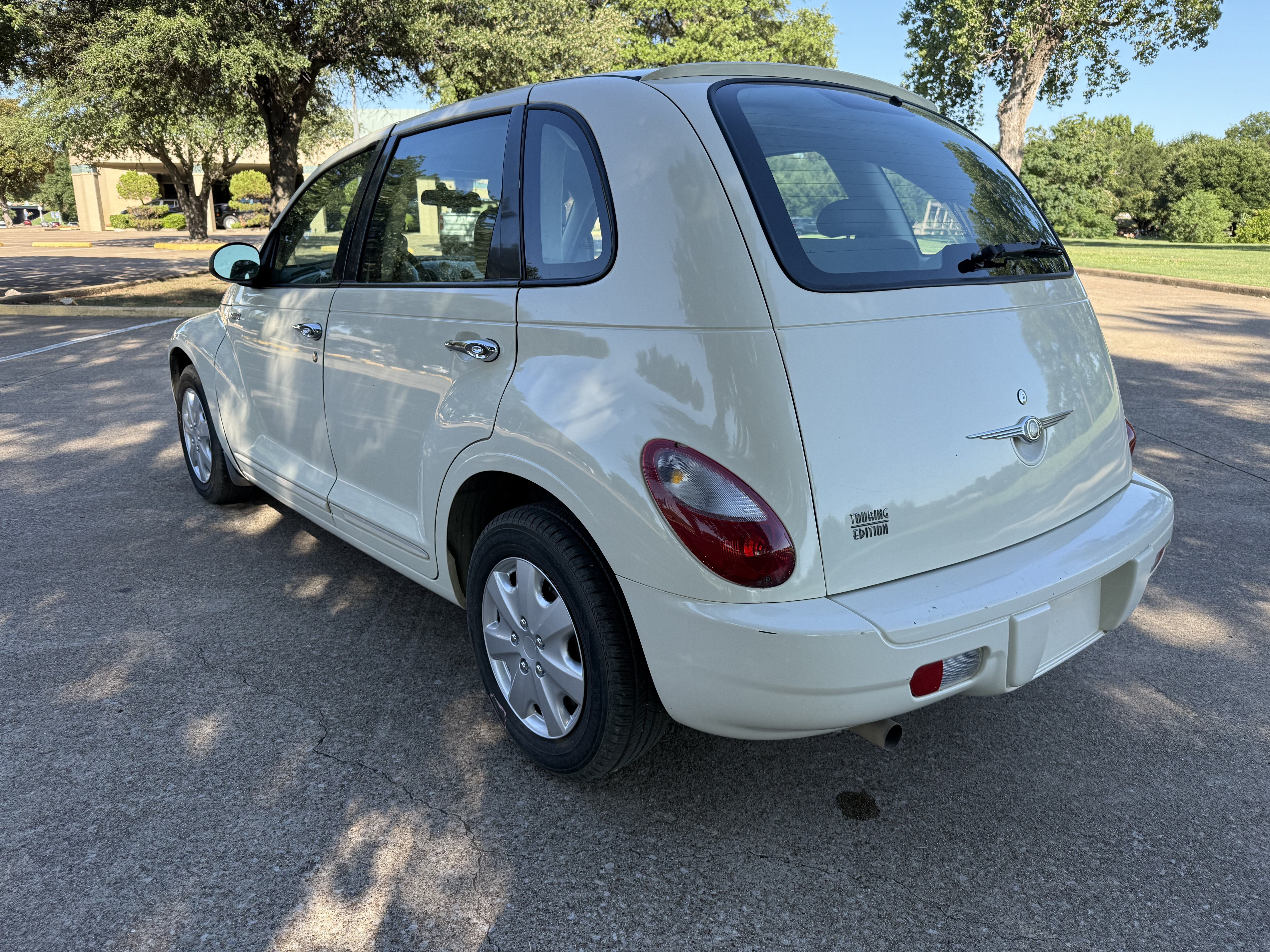 Used 2006 Chrysler PT Cruiser Touring FWD image 7