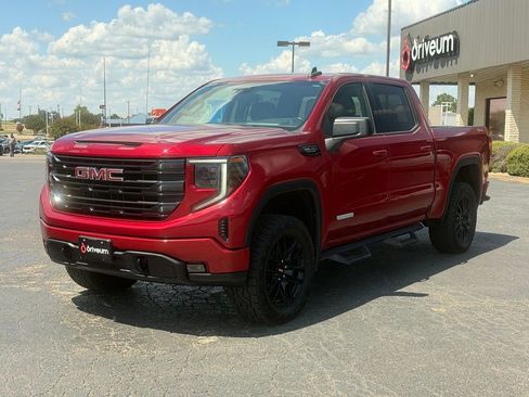 Used 2023 GMC Sierra 1500 Elevation AWD/4WD image 3