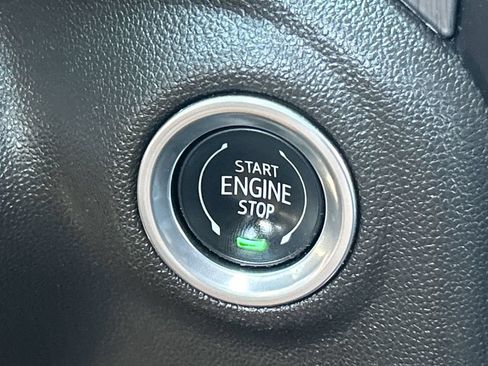 Used 2021 GMC Sierra 1500 Denali AWD/4WD image 17