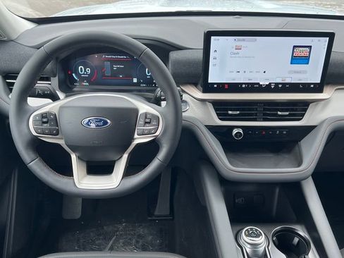 New 2026 Ford Explorer Active w/ Active Comfort Package AWD/4WD image 15