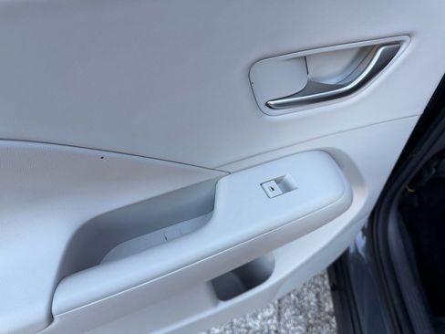 Used 2025 Hyundai Kona Limited image 15