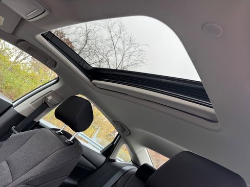 Certified 2025 Honda Accord SE image 19