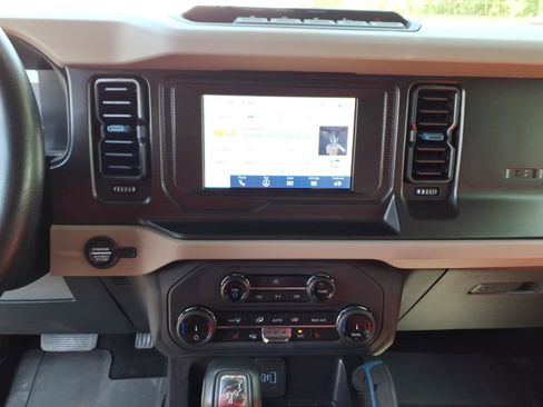 Used 2022 Ford Bronco Wildtrak AWD/4WD image 11