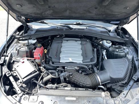 Used 2018 Chevrolet Camaro SS RWD image 35