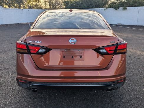 Used 2019 Nissan Altima 2.5 SR w/ SR Premium Package image 5