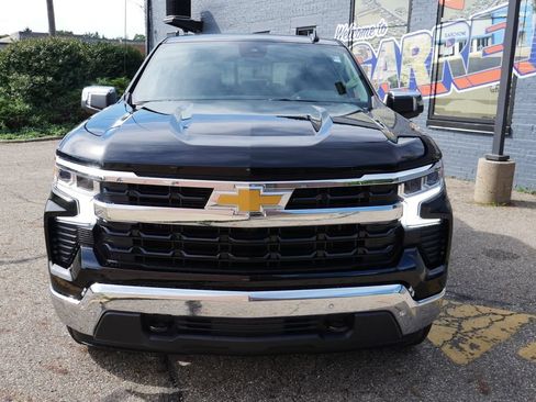 New 2026 Chevrolet Silverado 1500 LT w/ Z71 Off-Road Package AWD/4WD image 2