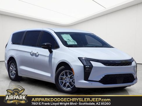 New 2027 Chrysler Pacifica Select FWD image 1