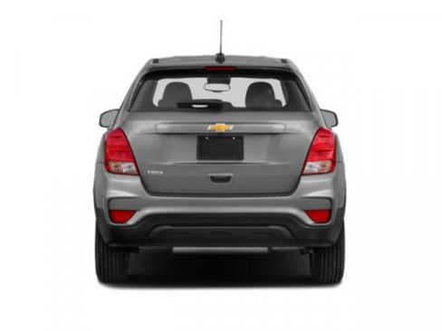 Used 2020 Chevrolet Trax LS w/ Tint and Cruise Package FWD image 9