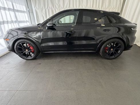 New 2026 Porsche Cayenne GTS AWD/4WD image 2