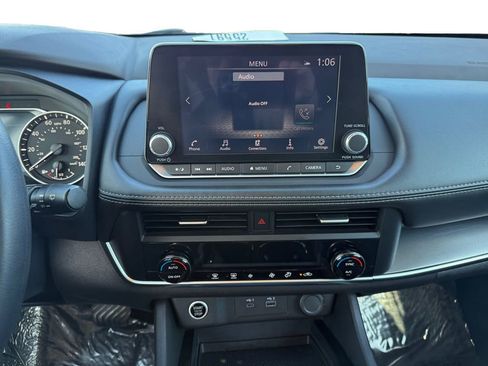 Certified 2023 Nissan Rogue SV image 11