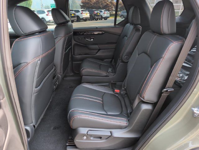 Used 2026 Honda Pilot TrailSport image 16