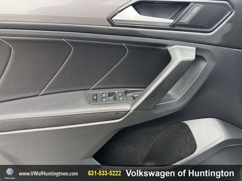 Certified 2023 Volkswagen Tiguan SE R-Line image 15