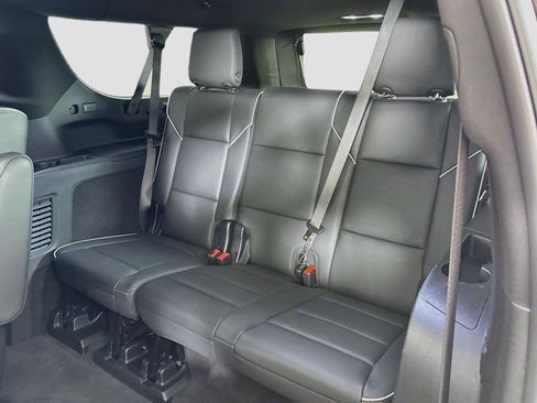 Used 2025 Cadillac Escalade ESV Premium Luxury AWD/4WD image 28
