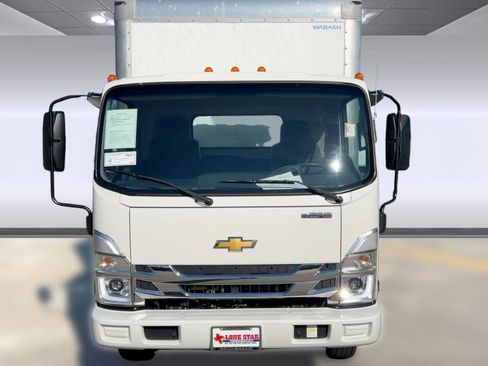 Used 2025 Chevrolet Low Cab Forward image 5