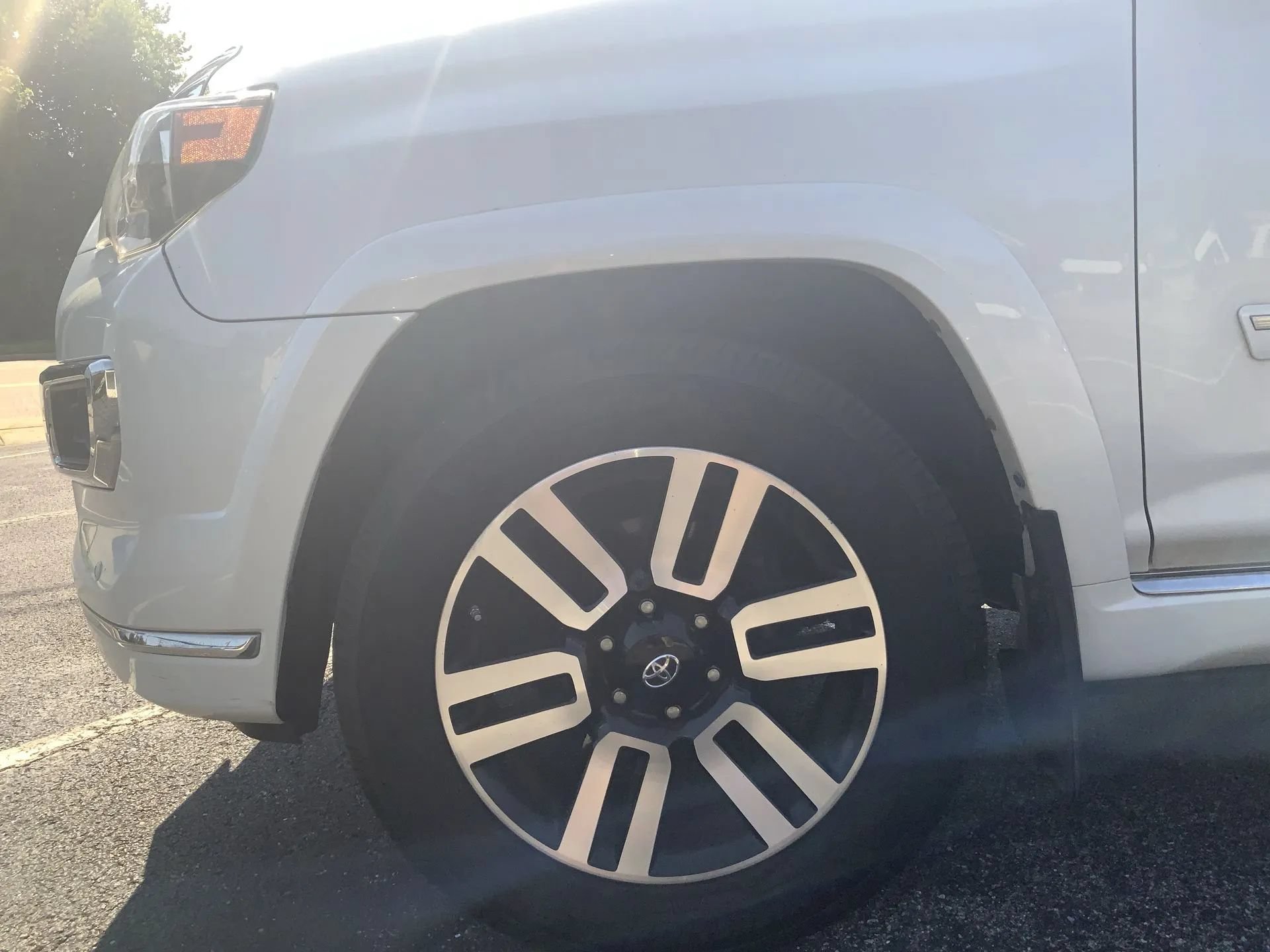 Used 2015 Toyota 4Runner Limited AWD/4WD image 19