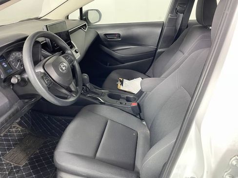 Used 2023 Toyota Corolla LE FWD image 2