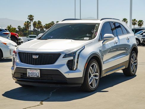 Used 2019 Cadillac XT4 Sport FWD image 3