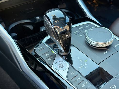 Used 2019 BMW 330i Sedan w/ Premium Package image 31