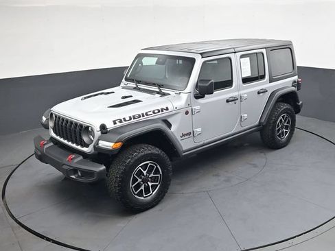 Used 2024 Jeep Wrangler Unlimited Rubicon AWD/4WD image 29