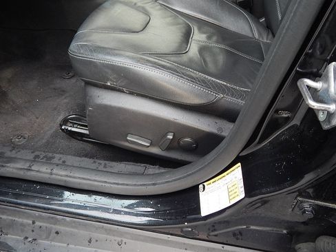 Used 2015 Ford Focus SE w/ Equipment Group 201A image 13