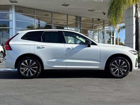Certified 2025 Volvo XC60 B5 Core AWD/4WD image 6