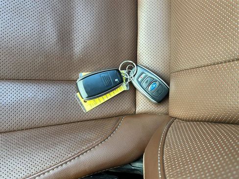 Used 2021 Subaru Outback Touring w/ Tech Package 3 image 14