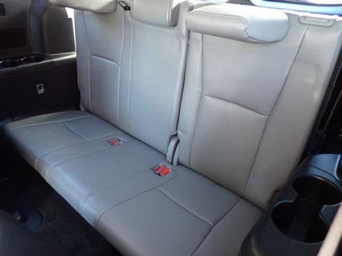 Certified 2022 Toyota Highlander XLE image 18