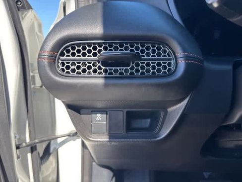 Used 2024 Honda HR-V Sport image 10