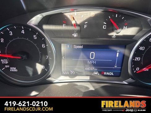 Used 2023 Chevrolet Equinox LT image 24