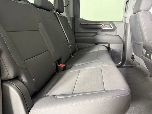 Used 2024 Chevrolet Silverado 1500 LT Trail Boss w/ Convenience Package II AWD/4WD image 30