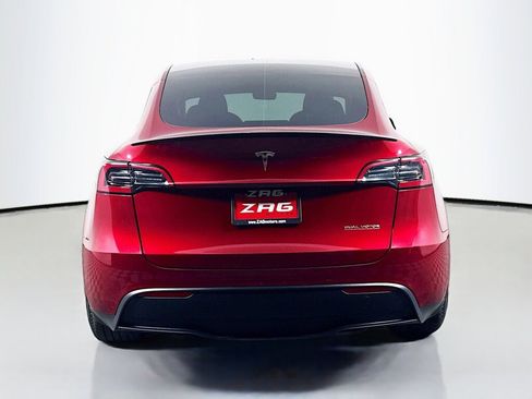 Used 2024 Tesla Model Y Performance AWD/4WD image 4