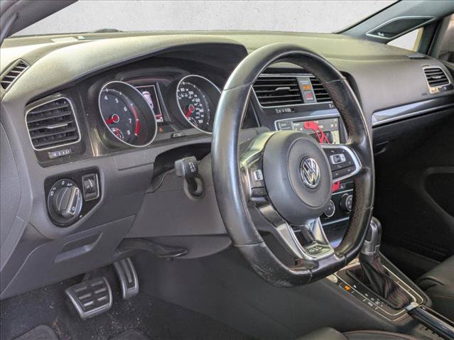 Used 2017 Volkswagen GTI SE FWD image 3