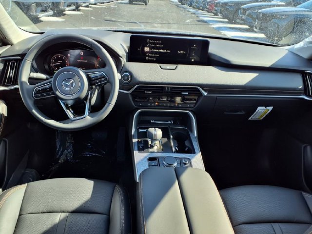 Used 2025 MAZDA CX-70 3.3 Turbo w/ Premium Package AWD/4WD image 13