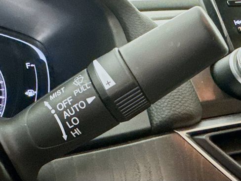 Used 2018 Honda Accord Touring image 13