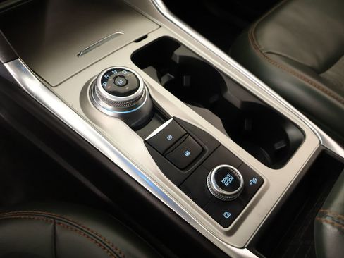 Used 2022 Ford Explorer Timberline w/ Timberline Technology Package image 9