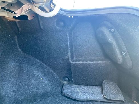Used 2005 Hyundai Elantra GLS FWD image 36
