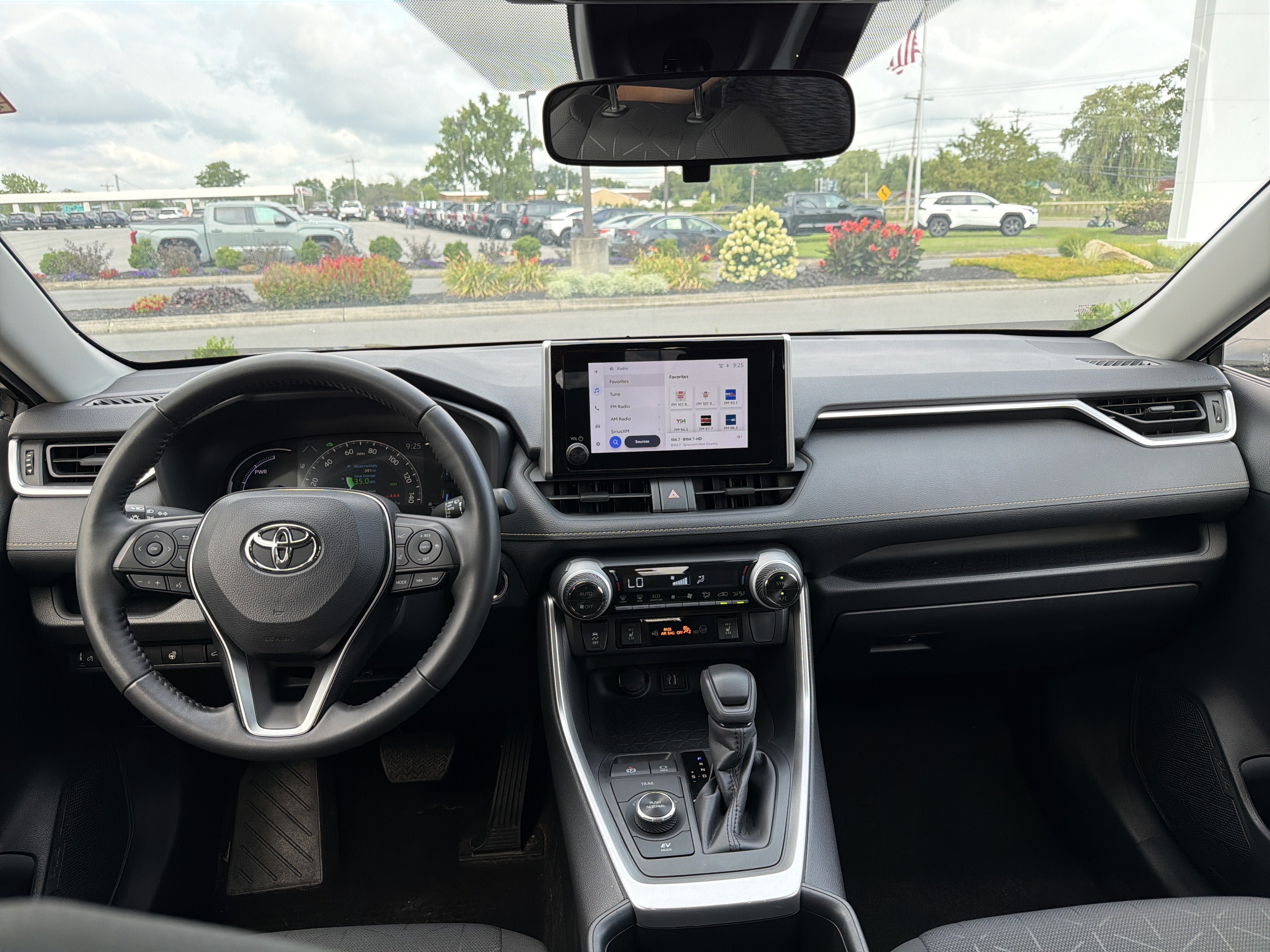 Used 2023 Toyota RAV4 XLE w/ Convenience Package AWD/4WD image 12