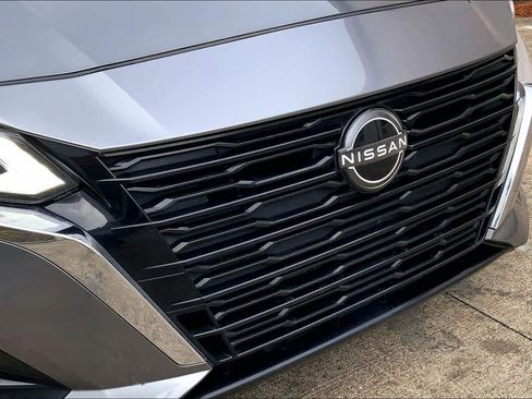 Used 2024 Nissan Altima 2.5 SV image 30