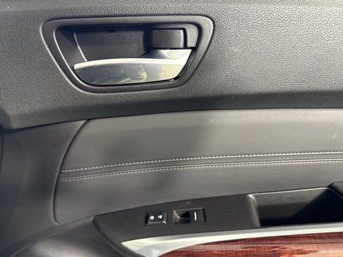 Used 2016 Acura TLX w/ Technology Package image 33