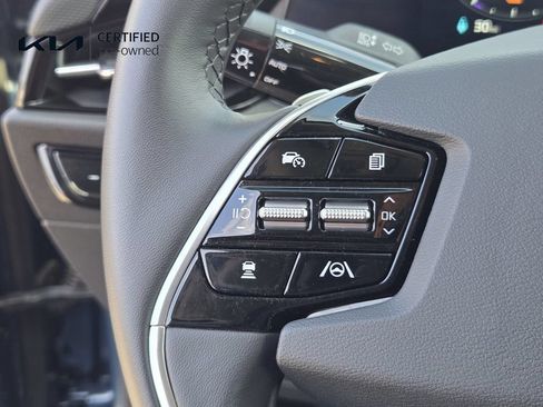 Certified 2024 Kia Niro Wind FWD image 23