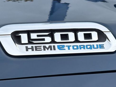 Used 2022 RAM 1500 Limited w/ Body Color Bumper Group image 27