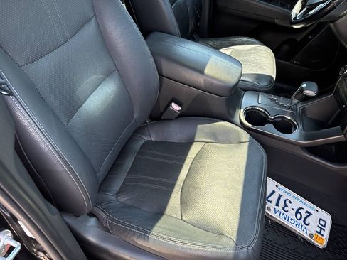 Used 2012 Kia Sorento SX w/ SX Premium Pkg AWD/4WD image 9