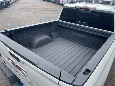 Used 2019 GMC Sierra 1500 SLT image 33