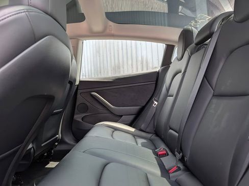 Used 2022 Tesla Model 3 Performance AWD/4WD image 17
