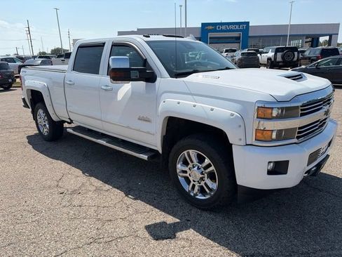 Used 2017 Chevrolet Silverado 2500 High Country w/ Duramax Plus Package AWD/4WD image 2