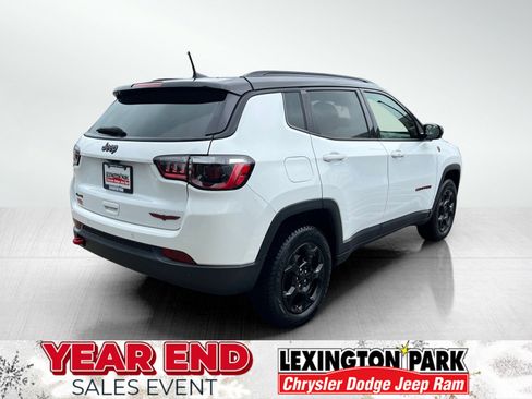 Used 2023 Jeep Compass Trailhawk image 8