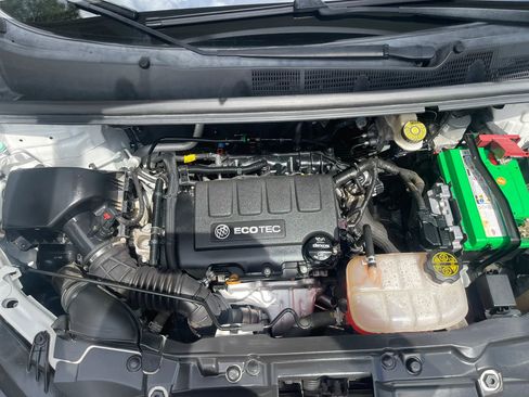 Used 2019 Buick Encore Preferred FWD image 19